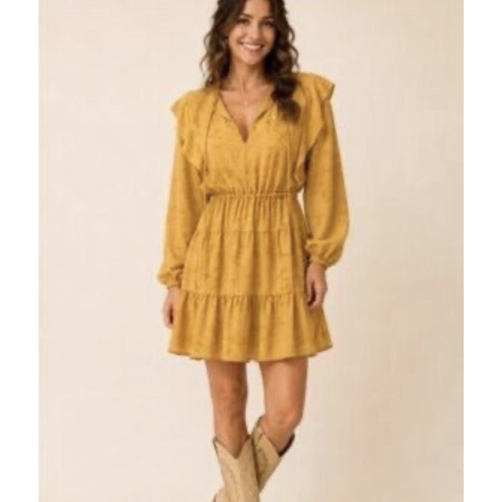 Aritizia Wilfred Yellow Tiered Marvelle Yellow Fall Ruffle Long Sleeve Dress L